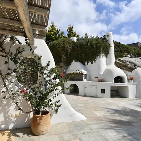 Delion, * Parikia (Paros)